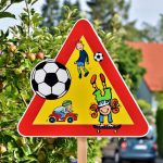 Słupki do znaków drogowych